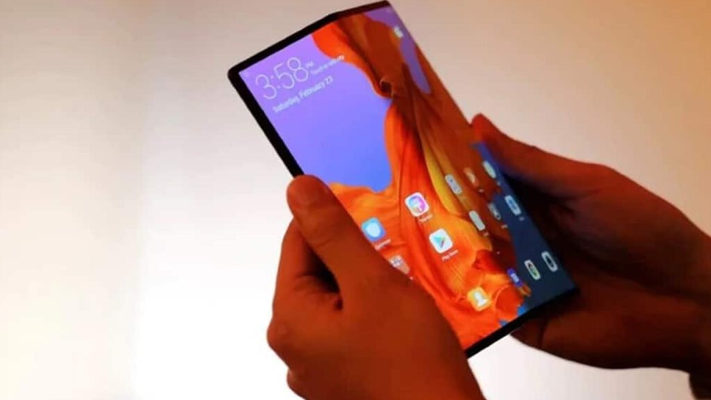 Huawei to launch 3 foldable smartphones