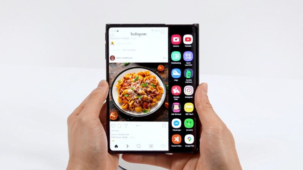 Samsung Showed many foldable smartphone devices